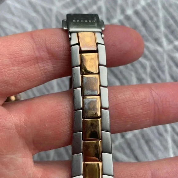 Skagen Silver and rose/gold link watch - Picture 2 of 6